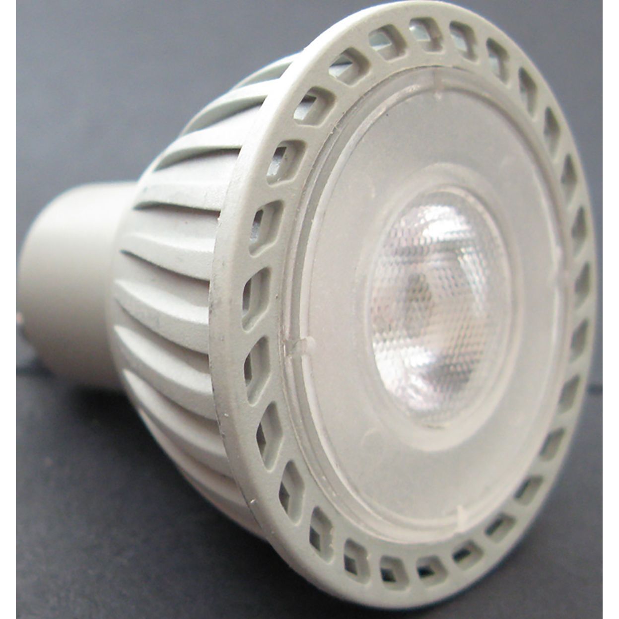Ampoule LED PAR16 4000K 40° 320L GU10 6W dim.