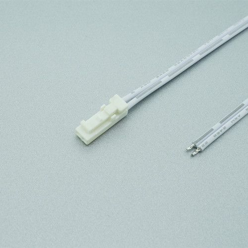 Câble MIKRO2-I (détrompeur inversé) blanc 24V/3A